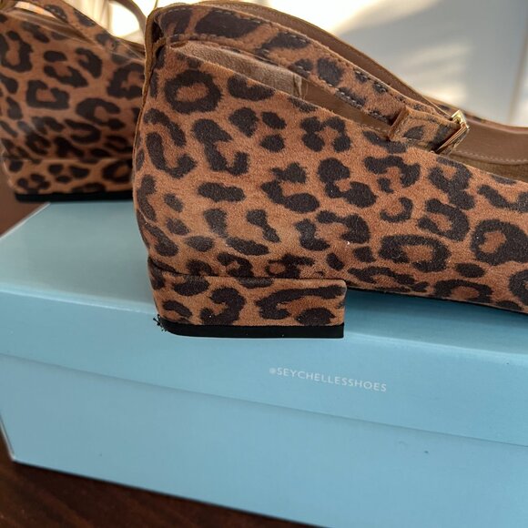 Seychelles® Leopard Flats, Leather, Size 8, Like New - Picture 7 of 14